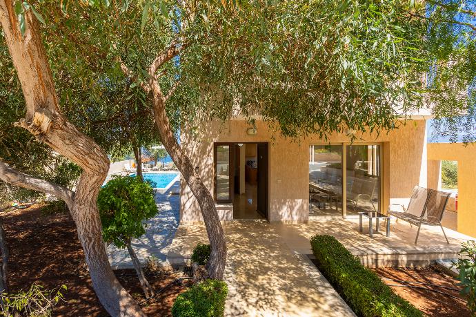 Garden area . - Villa Panorama Tessera . (Photo Gallery) }}