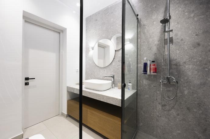 ,Beautiful villa with private pool . - Villa Seren . (Photo Gallery) }}