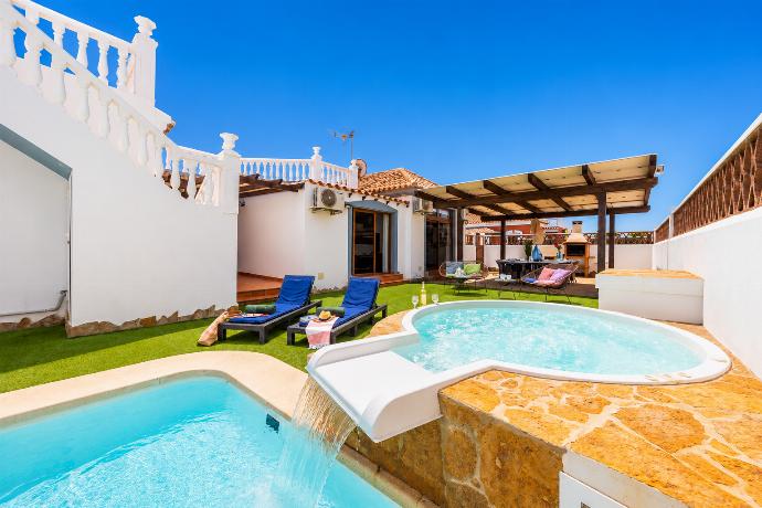 Beautiful villa with private pool and terrace . - Villa Thomas . (Galleria fotografica) }}