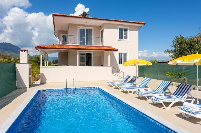 Villa Corals