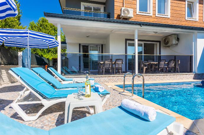 Beautiful villa with private pool and terrace . - Villa Azalea 1 . (Photo Gallery) }}