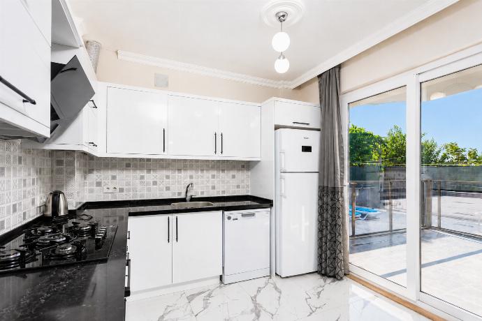 Equipped kitchen . - Villa Azalea 2 . (Photo Gallery) }}