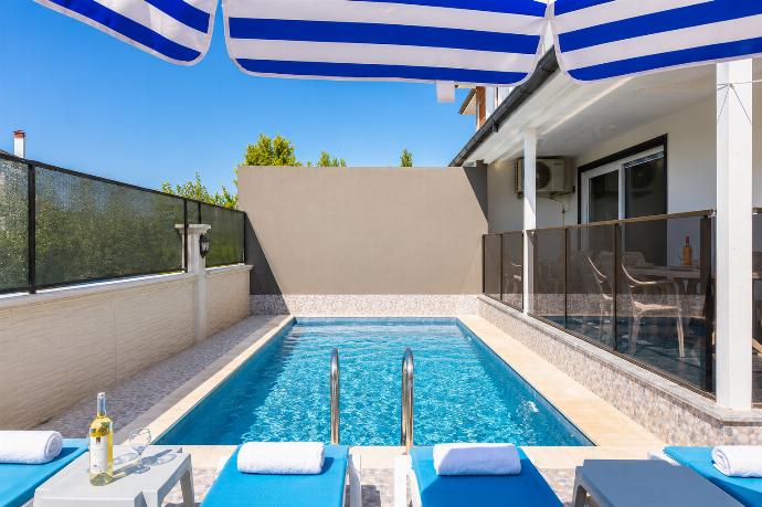 Beautiful villa with private pool and terrace . - Villa Azalea 2 . (Photo Gallery) }}