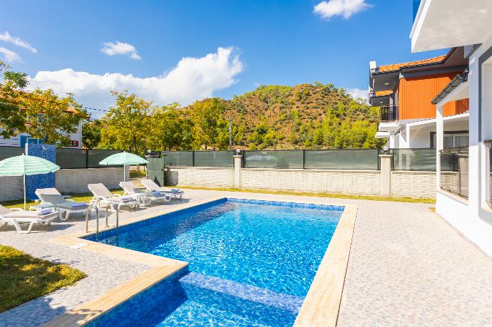 Private pool and terrace . - Villa Sasha 1 . (Galería de imágenes) }}