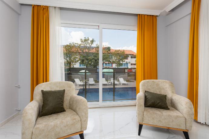 Living room with sofas, A/C, WiFi internet, and satellite TV . - Villa Sasha 1 . (Galería de imágenes) }}