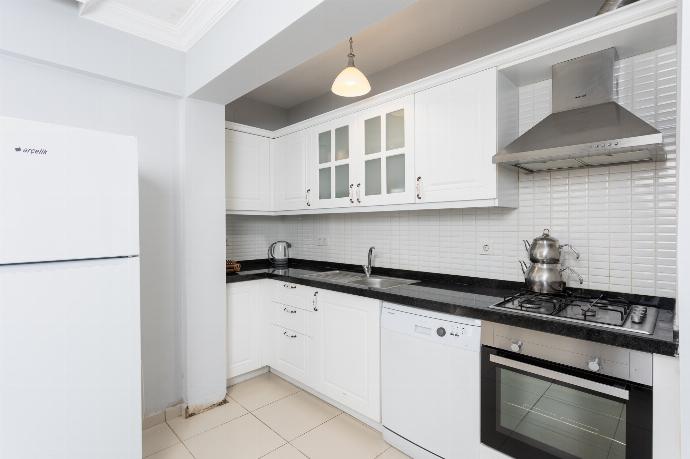 Equipped kitchen . - Villa Kaya 1 . (Photo Gallery) }}