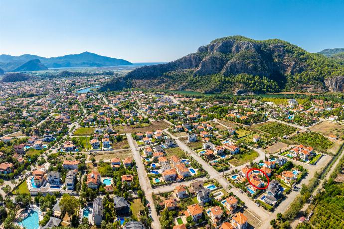 Aerial view showing location of Villa Kaya 2 . - Villa Kaya 2 . (Fotogalerie) }}