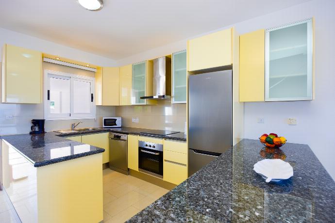  . - Villa Hera . (Photo Gallery) }}