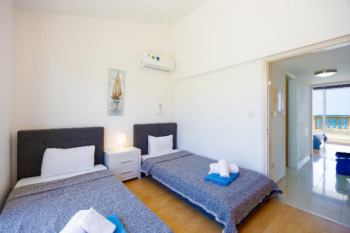  . - Villa Hera . (Photo Gallery) }}
