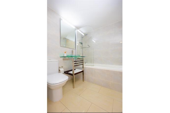  . - Villa Hera . (Photo Gallery) }}