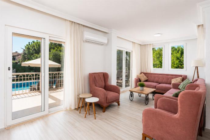 Daisy Villa