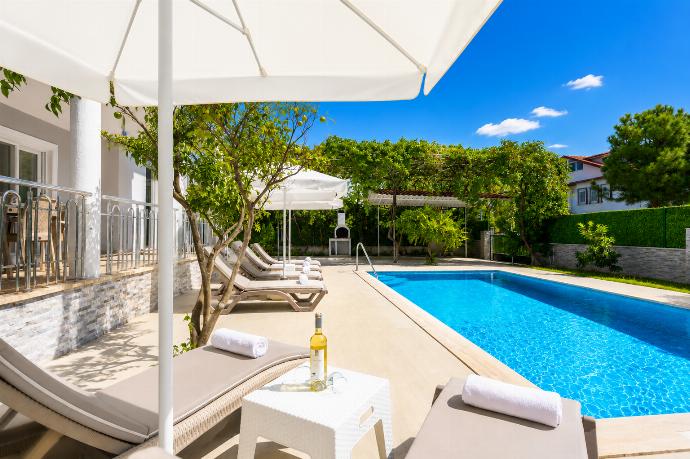Daisy Villa