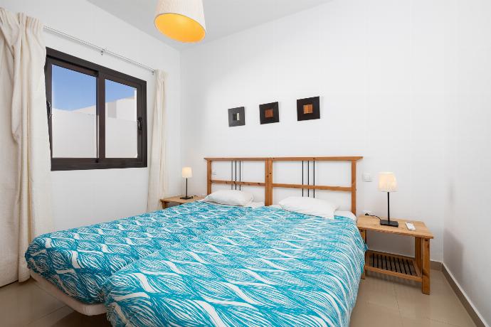 Twin bedroom with A/C . - Villa Aurora . (Photo Gallery) }}