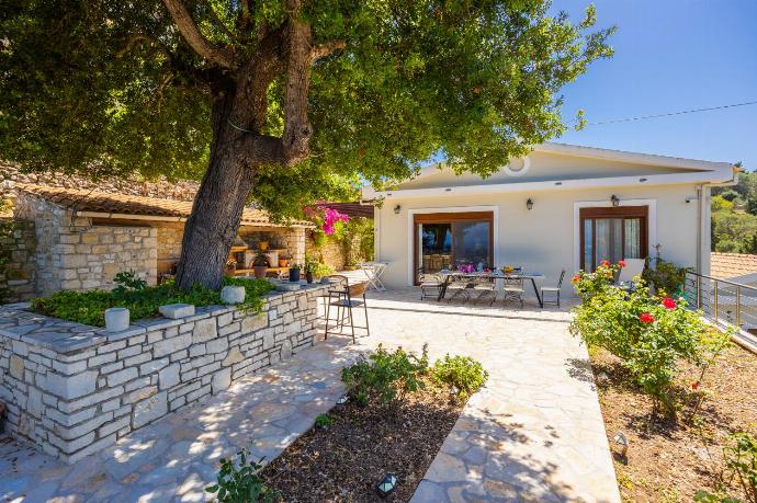Terrace area with panoramic sea views . - Villa Ariadne . (Photo Gallery) }}