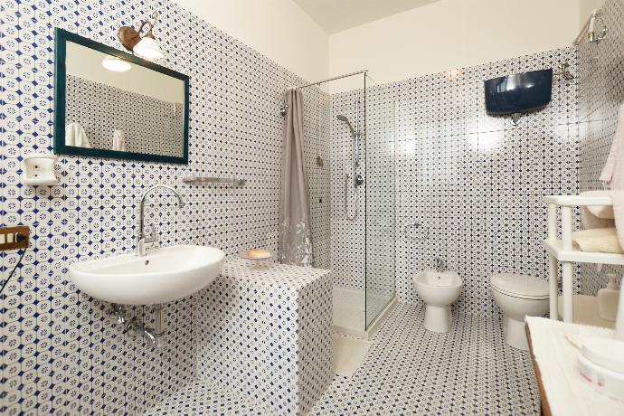  . - Villa Piandisette . (Photo Gallery) }}