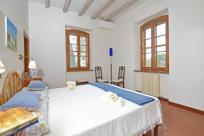  . - Villa Piandisette . (Photo Gallery) }}