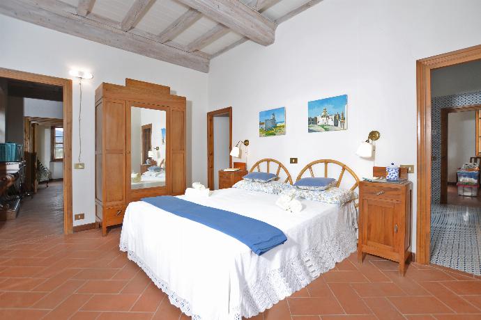  . - Villa Piandisette . (Photo Gallery) }}
