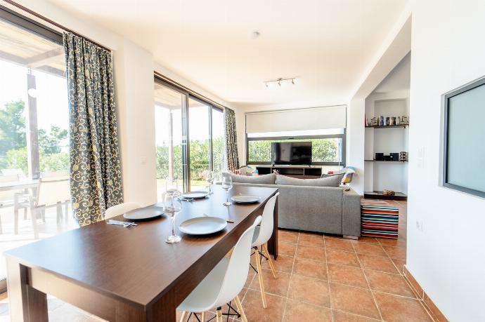  . - Villa Kalma . (Photo Gallery) }}