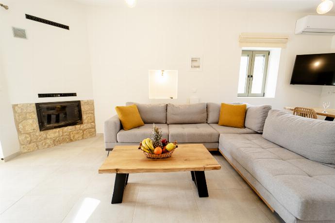 . - Villa Castillo Thio . (Photo Gallery) }}