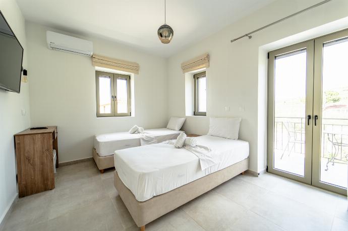  . - Villa Castillo Thio . (Photo Gallery) }}