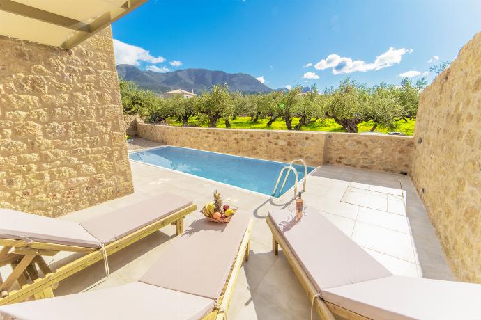  . - Villa Castillo Thio . (Photo Gallery) }}