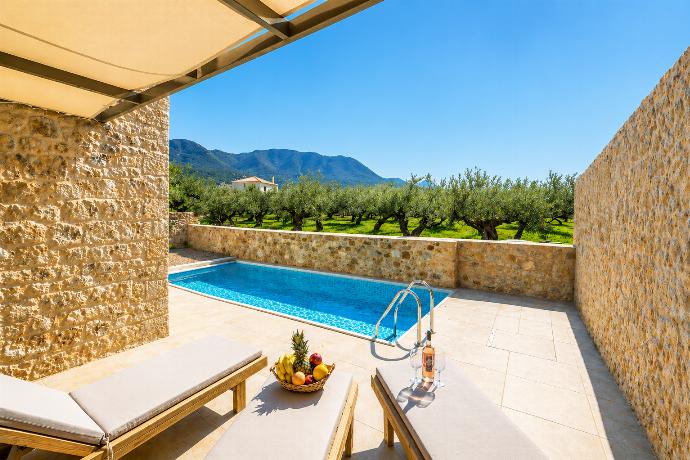  . - Villa Castillo Thio . (Photo Gallery) }}