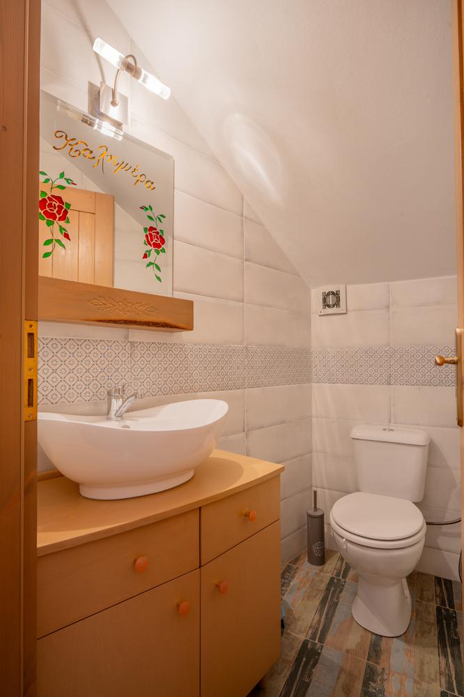  . - Villa Koupos . (Galería de imágenes) }}