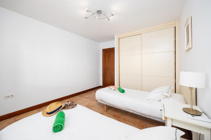 Twin bedroom with A/C . - Villa Asomada . (Photo Gallery) }}