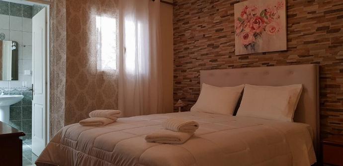 Double bedroom  . - Villa Theodora . (Photo Gallery) }}