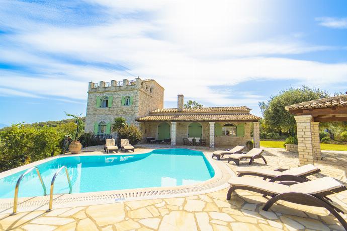 Beautiful villa with private pool and terrace . - Villa Emily . (Fotogalerie) }}