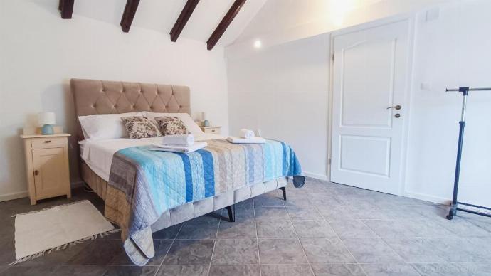 Double bedroom with A/C . - Didini Dvori . (Photo Gallery) }}