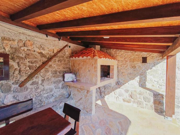 Outdoor area with BBQ . - Didini Dvori . (Photo Gallery) }}