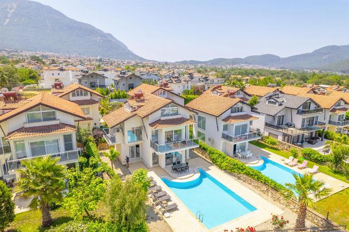 Villa Valley 5