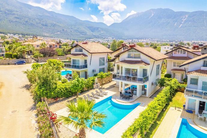Villa Valley 5