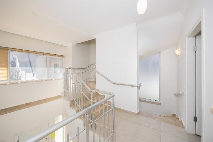 Villa Valley 5