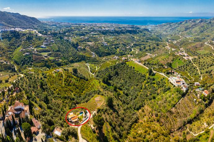 Aerial view showing location of villa . - Villa Los Espejos De Frigiliana . (Photo Gallery) }}