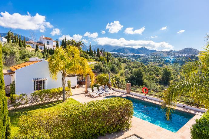 Beautiful villa with private pool and terrace . - Villa Los Espejos De Frigiliana . (Photo Gallery) }}