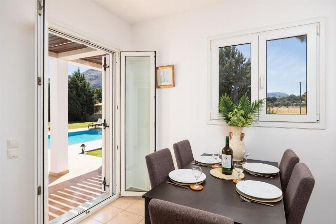 Equipped kitchen with dining area . - Villa Afrodite Classico . (Photo Gallery) }}