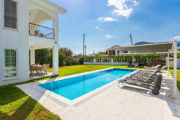Villa Crystal