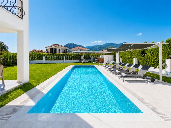 Villa Crystal