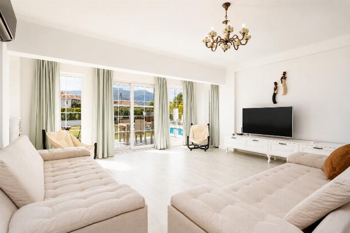 Villa Crystal