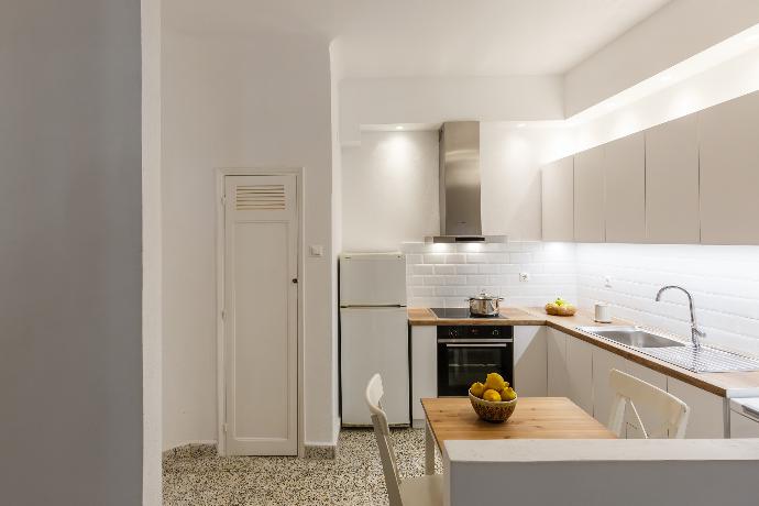  . - Esperos Apartment . (Галерея фотографий) }}