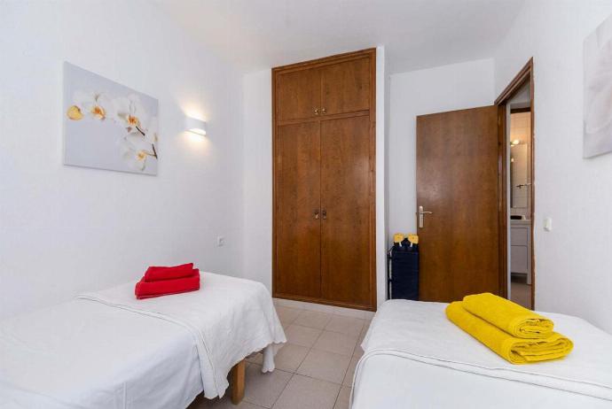 Twin bedroom  . - Villa Binibels . (Photo Gallery) }}