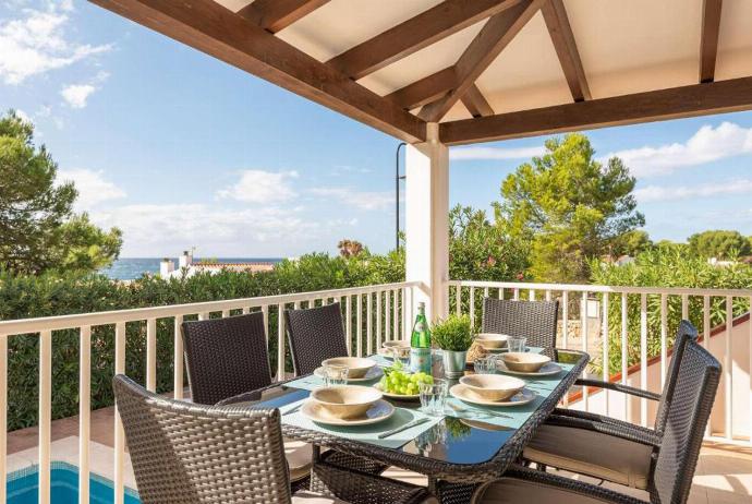 Sheltered terrace . - Villa Binilisa . (Photo Gallery) }}