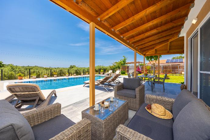  . - Villa Rudi . (Photo Gallery) }}