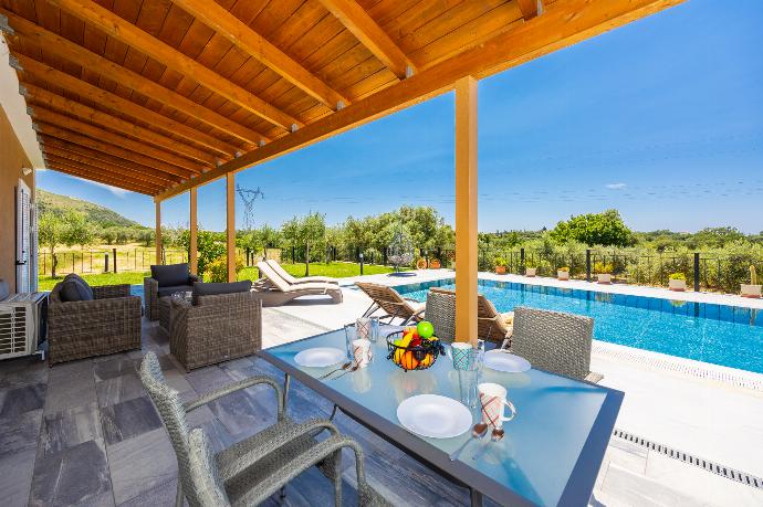  . - Villa Rudi . (Photo Gallery) }}