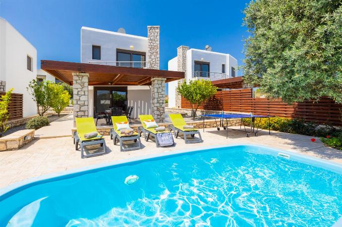 ,Beautiful villa with private pool and terrace . - Villa Ira . (Galería de imágenes) }}