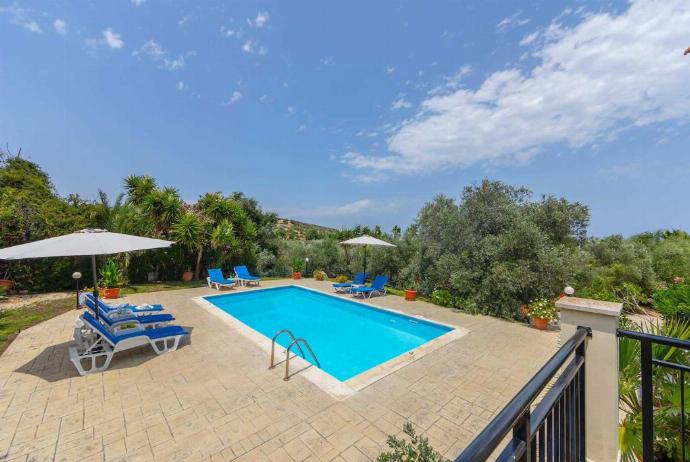 Private pool . - Villa Katerina . (Photo Gallery) }}
