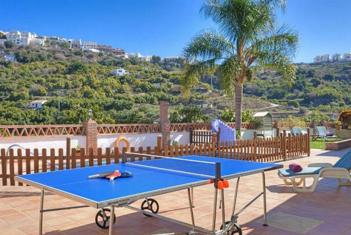 Table tennis  . - Villa Daniel . (Photo Gallery) }}