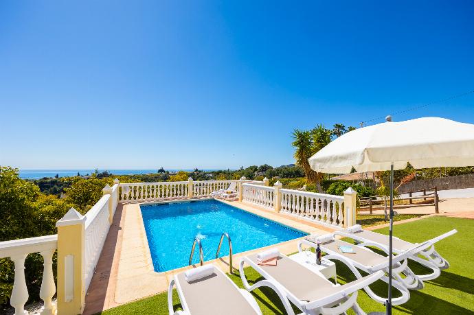 Private pool and terrace with sea views . - Villa Medina Paloma . (Photo Gallery) }}